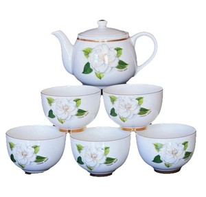 Hanae Mori Yamaka Japanese Tea Set - Teapot & 5 Cups - White Camellia Gold Trim